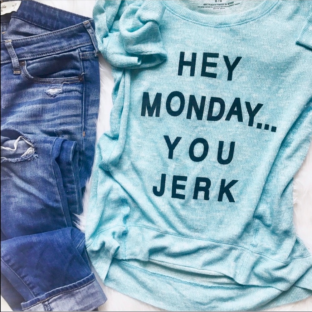 ✨HP✨Aeropostale Hey Monday Sweater